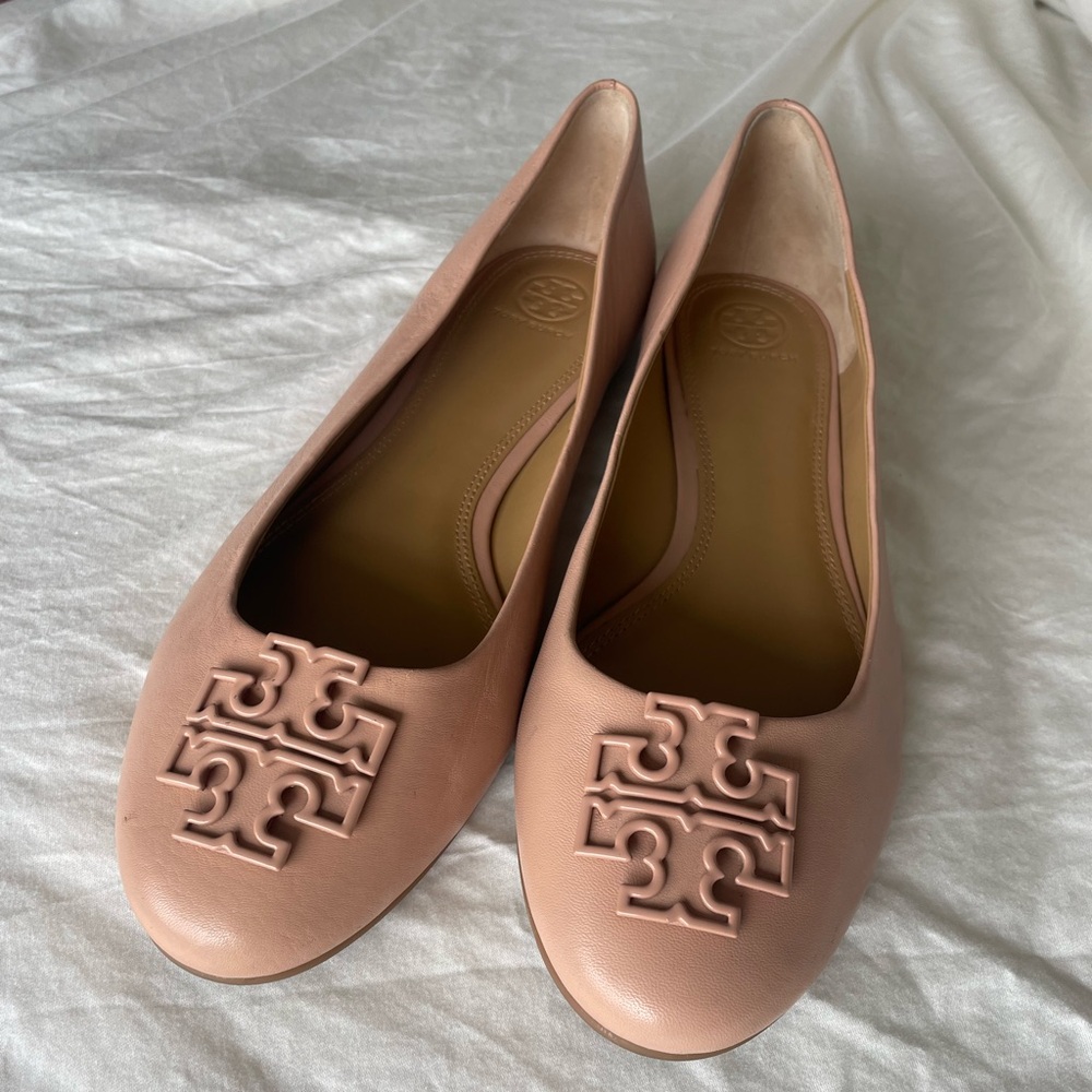 Tory Burch nude soft leather classic ballet flats sz 11